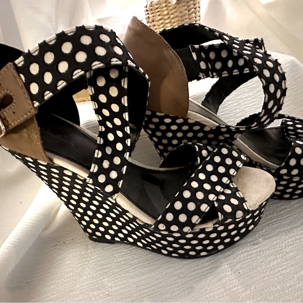 Qupid black and white polkadot wedge